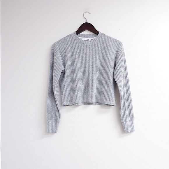 Aritzia Sweaters - ARITZIA WILFRED FREE RUDKO GREY SWEATER ✨